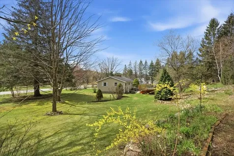 895 Barber Pond Road Pownal VT 05261