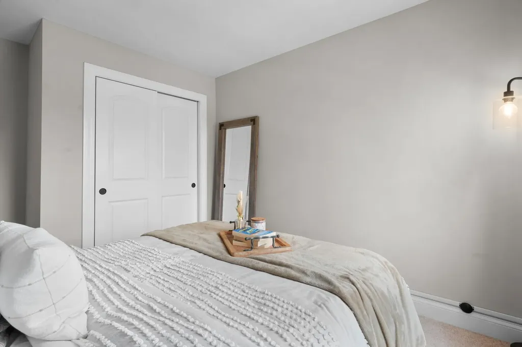 30 Brook Street Derry NH 03038