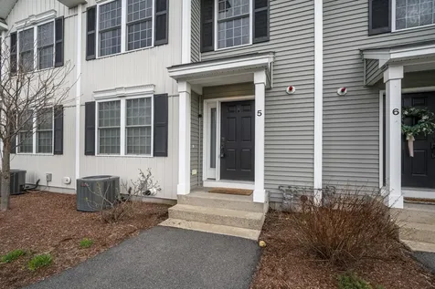 30 Brook Street Derry NH 03038