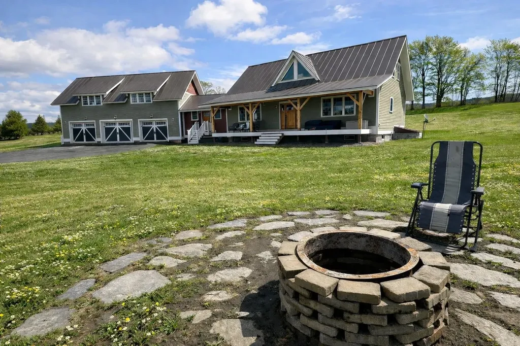77 Paradise Lane Williamstown VT 05679