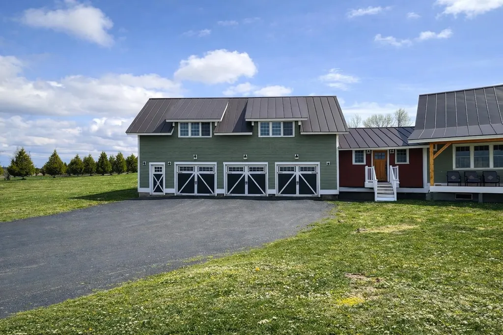 77 Paradise Lane Williamstown VT 05679