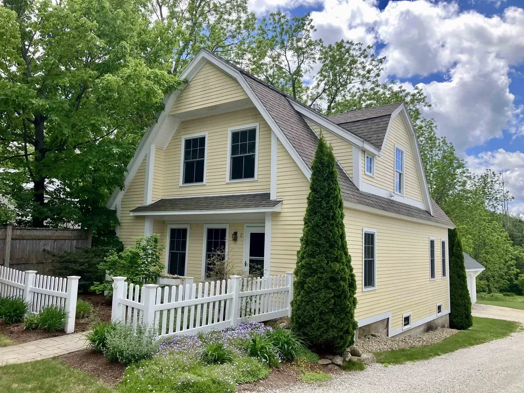 26 N Main Street Mont Vernon NH 03057