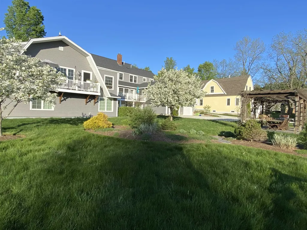 26 N Main Street Mont Vernon NH 03057