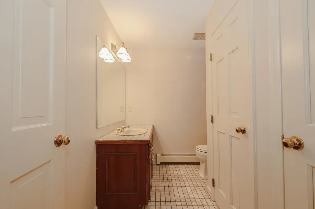 6 Hawk Drive Bedford NH 03110
