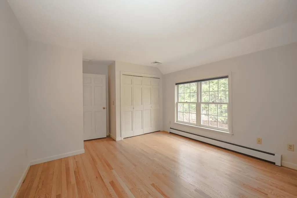 6 Hawk Drive Bedford NH 03110