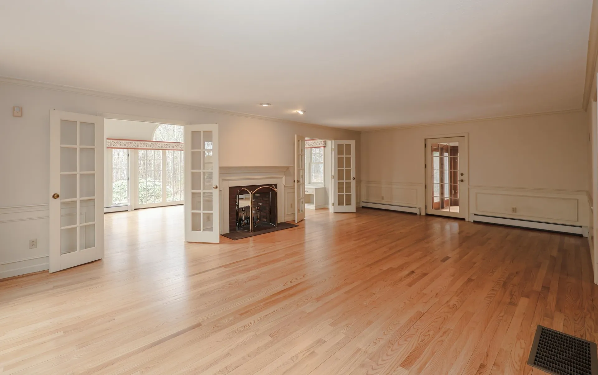6 Hawk Drive Bedford NH 03110