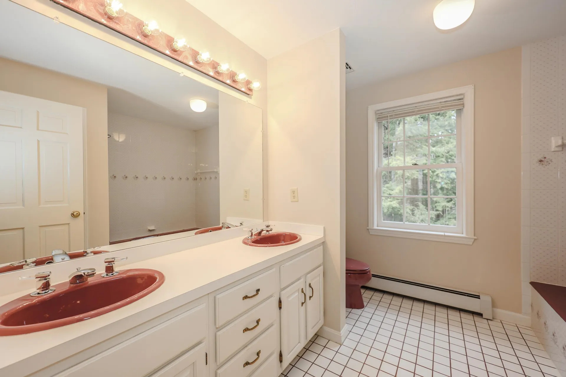 6 Hawk Drive Bedford NH 03110