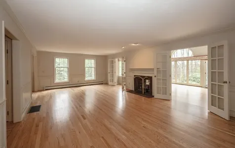 6 Hawk Drive Bedford NH 03110