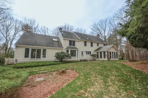 6 Hawk Drive Bedford NH 03110