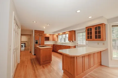 6 Hawk Drive Bedford NH 03110