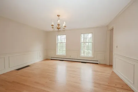 6 Hawk Drive Bedford NH 03110