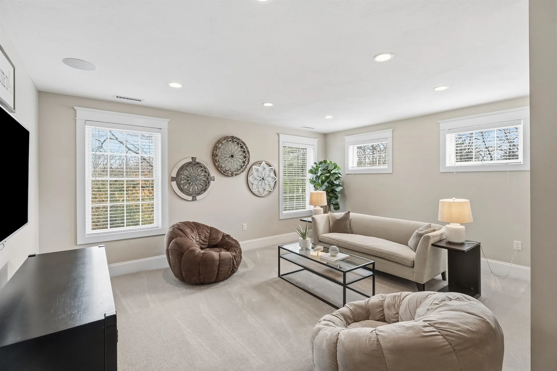5 Ryan Farm Road Windham NH 03087
