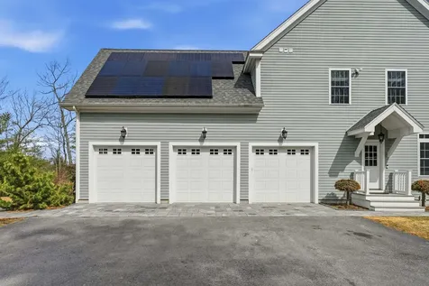 5 Ryan Farm Road Windham NH 03087