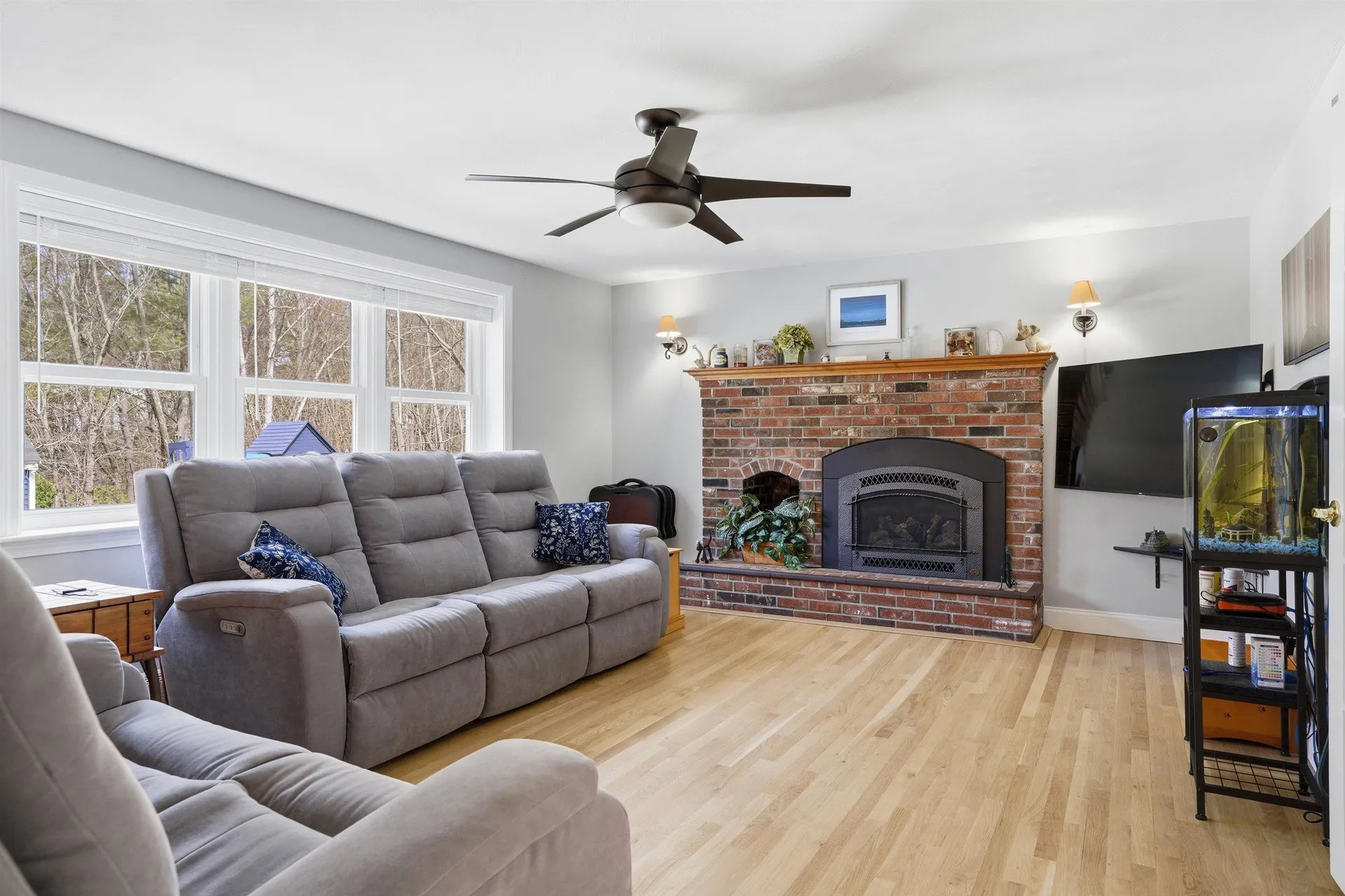 67 Forest Street Londonderry NH 03053