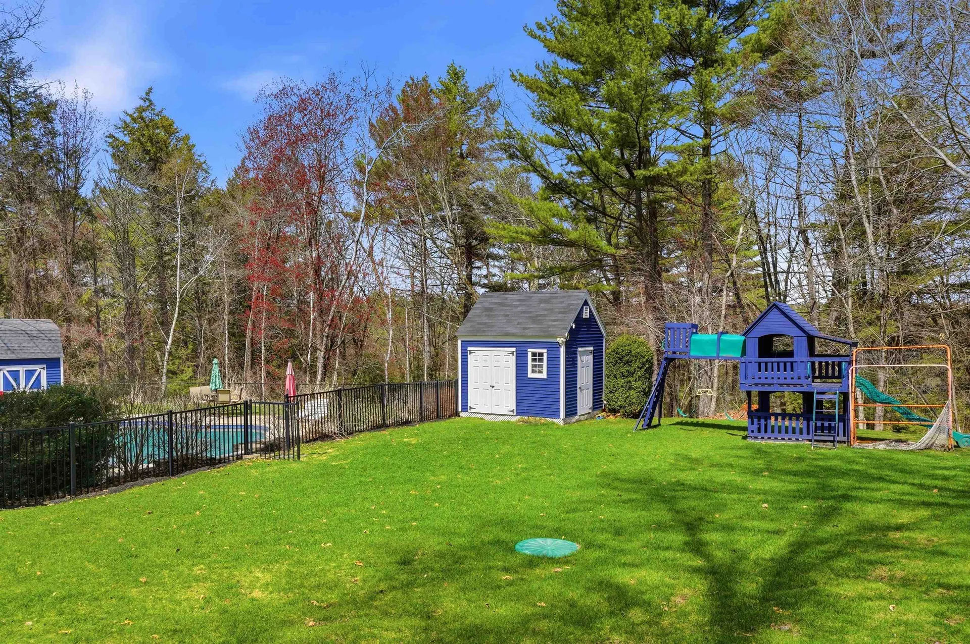 67 Forest Street Londonderry NH 03053