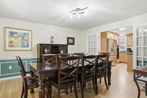 67 Forest Street Londonderry NH 03053