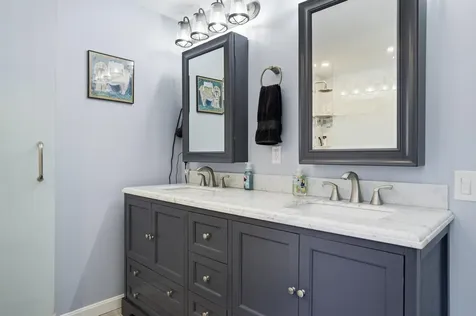67 Forest Street Londonderry NH 03053