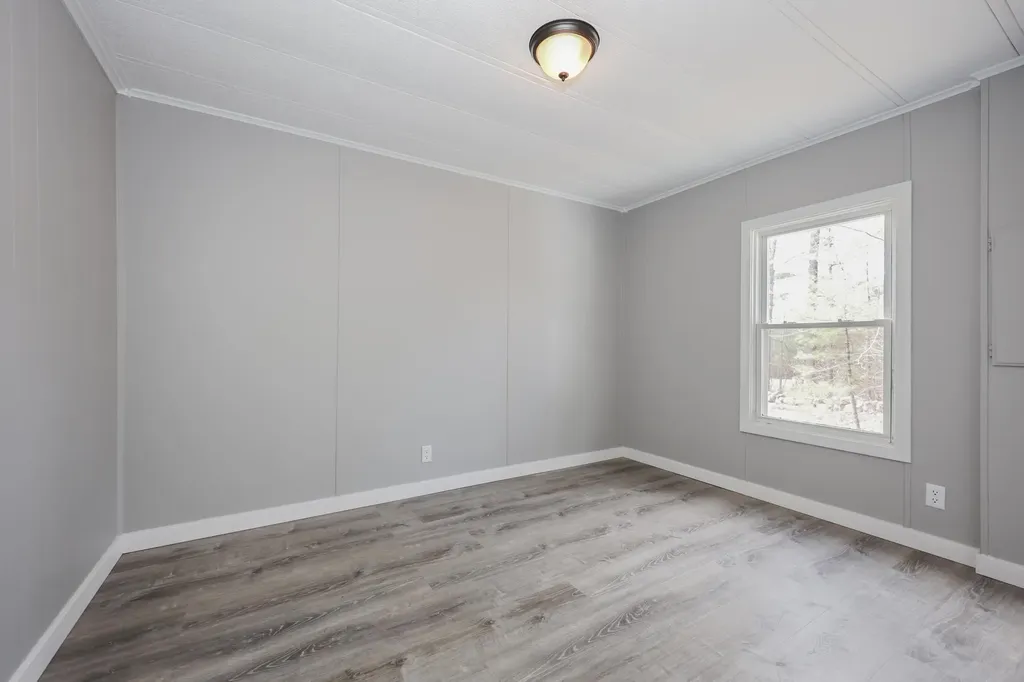 24 Donald Drive Goffstown NH 03045