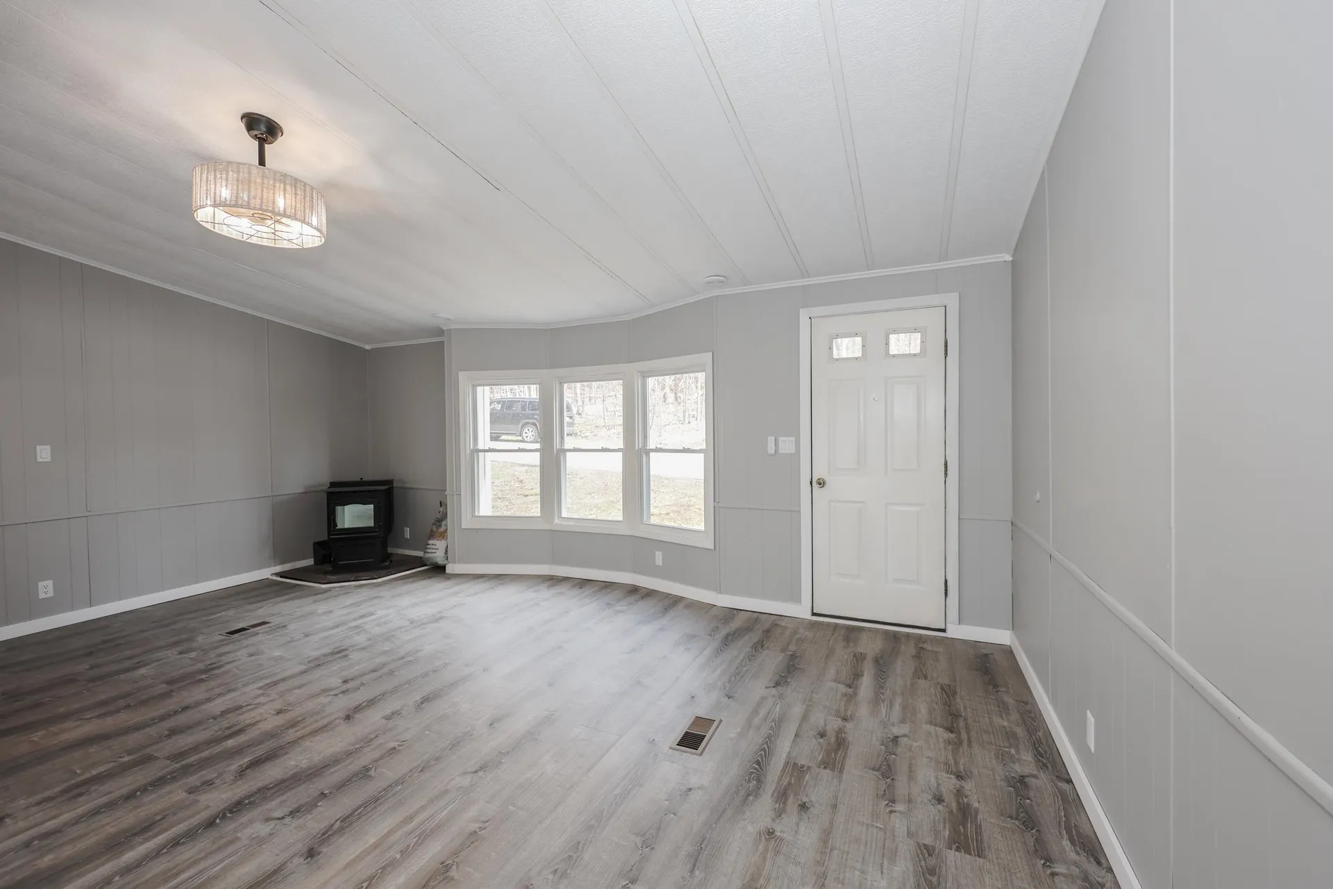 24 Donald Drive Goffstown NH 03045