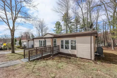 24 Donald Drive Goffstown NH 03045