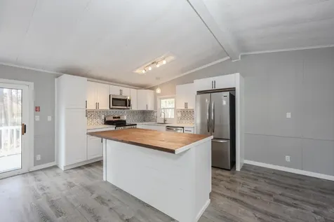 24 Donald Drive Goffstown NH 03045