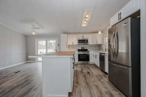 24 Donald Drive Goffstown NH 03045
