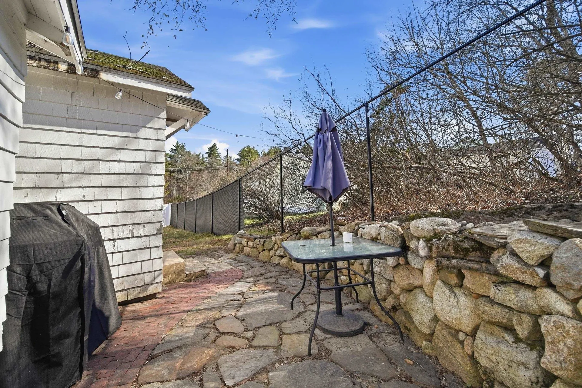 5 Neal Avenue Auburn NH 03032