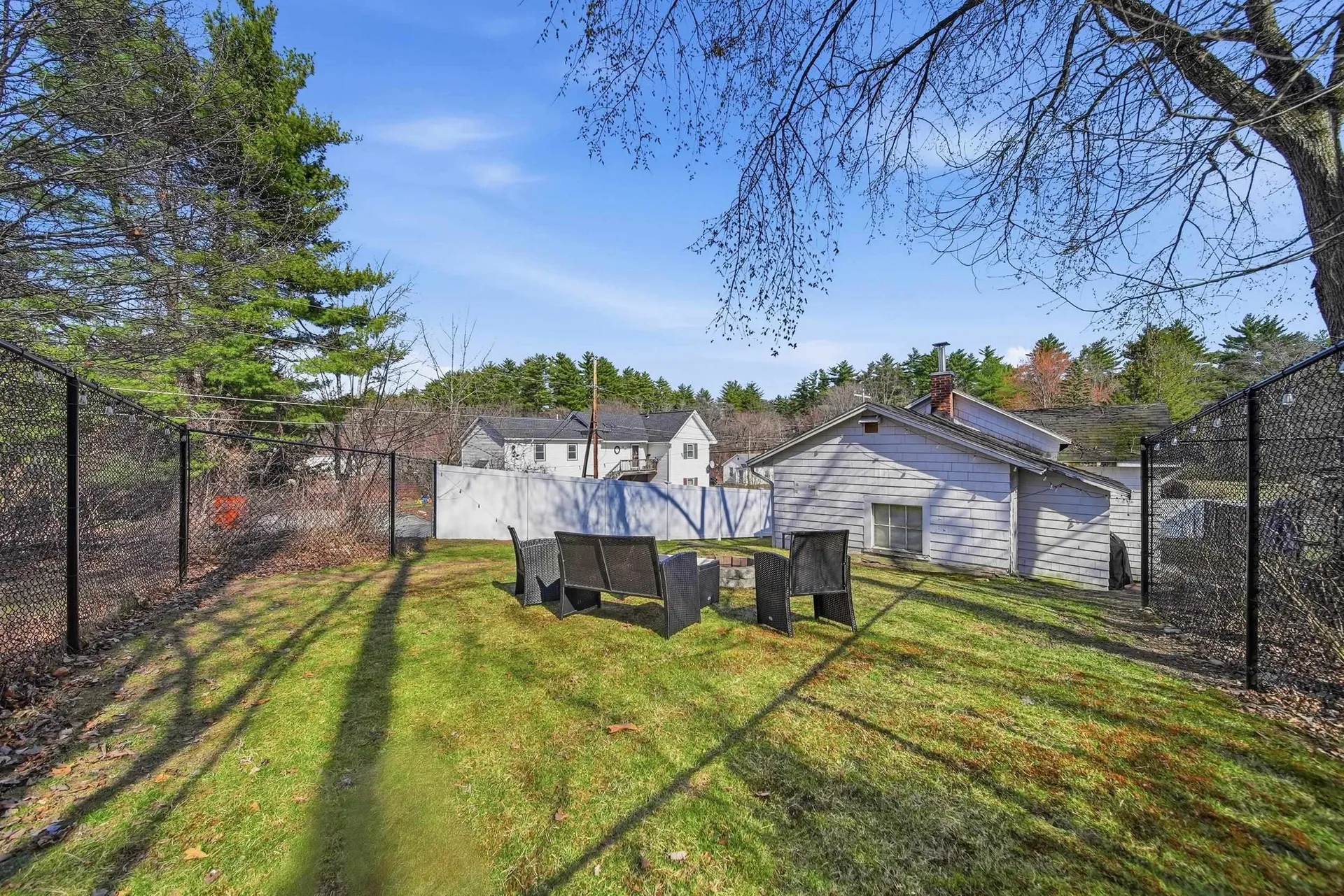 5 Neal Avenue Auburn NH 03032
