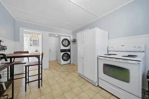 5 Neal Avenue Auburn NH 03032