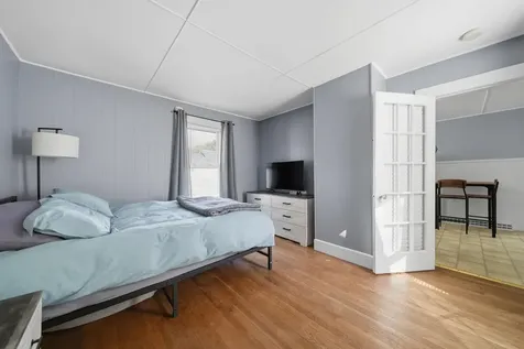 5 Neal Avenue Auburn NH 03032