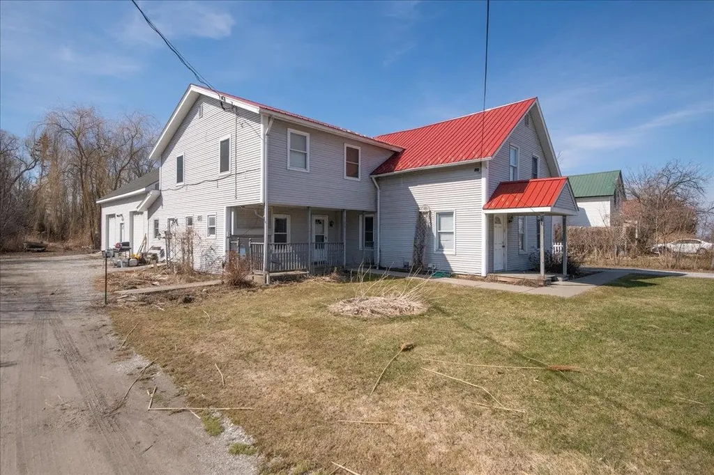 374 Lake Road St. Albans Town VT 05478-2275
