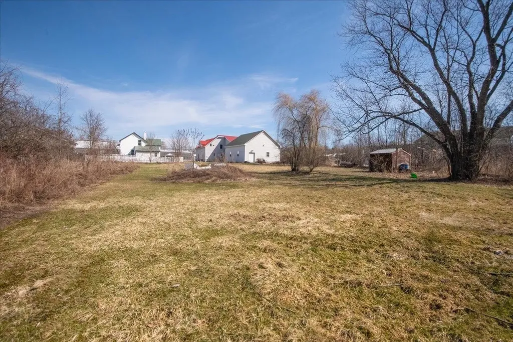 374 Lake Road St. Albans Town VT 05478-2275