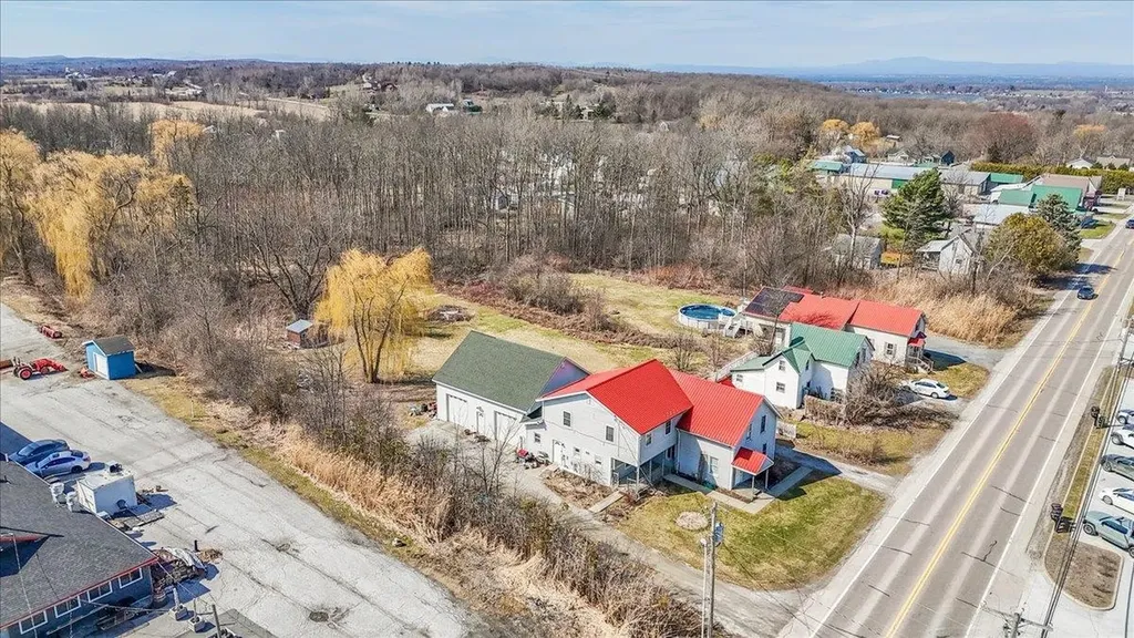 374 Lake Road St. Albans Town VT 05478-2275