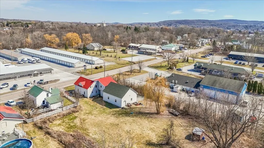 374 Lake Road St. Albans Town VT 05478-2275