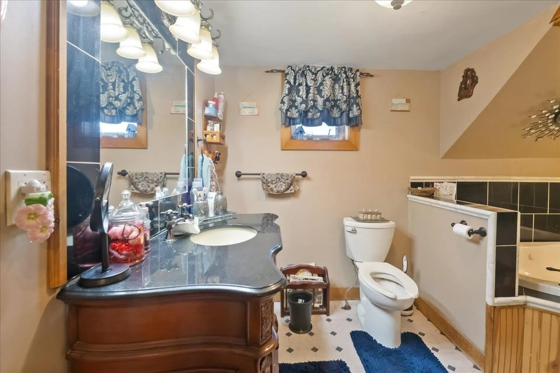 374 Lake Road St. Albans Town VT 05478-2275
