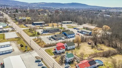 374 Lake Road St. Albans Town VT 05478-2275