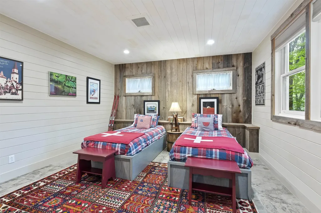 37 Burnt Hill Road Winhall VT 05340