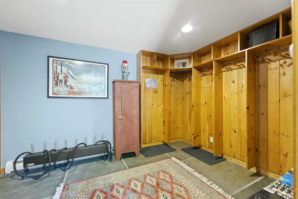 37 Burnt Hill Road Winhall VT 05340