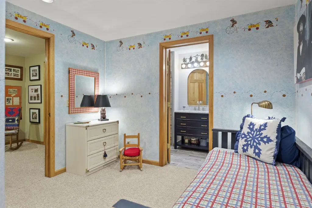 37 Burnt Hill Road Winhall VT 05340