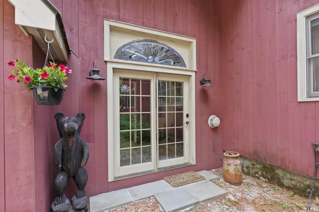 37 Burnt Hill Road Winhall VT 05340