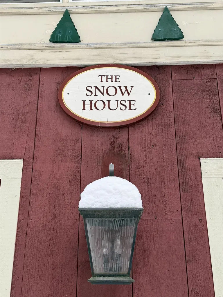 37 Burnt Hill Road Winhall VT 05340