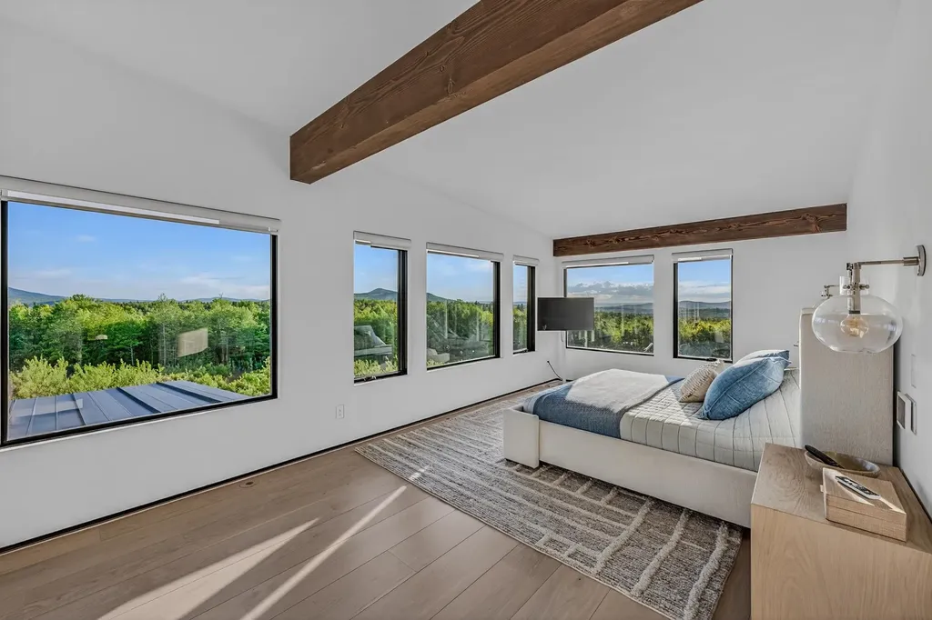 289 Ledgewood Drive Bethlehem NH 03574