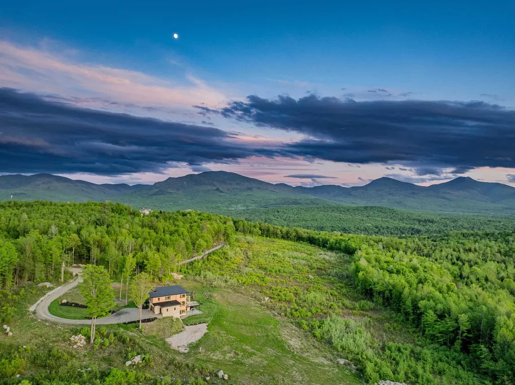 289 Ledgewood Drive Bethlehem NH 03574