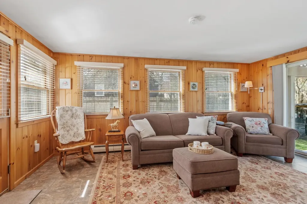 156 Belknap Road Hudson NH 03051