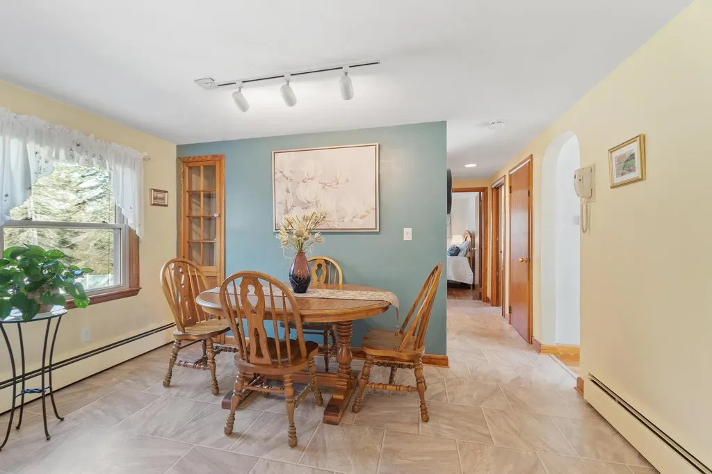 156 Belknap Road Hudson NH 03051