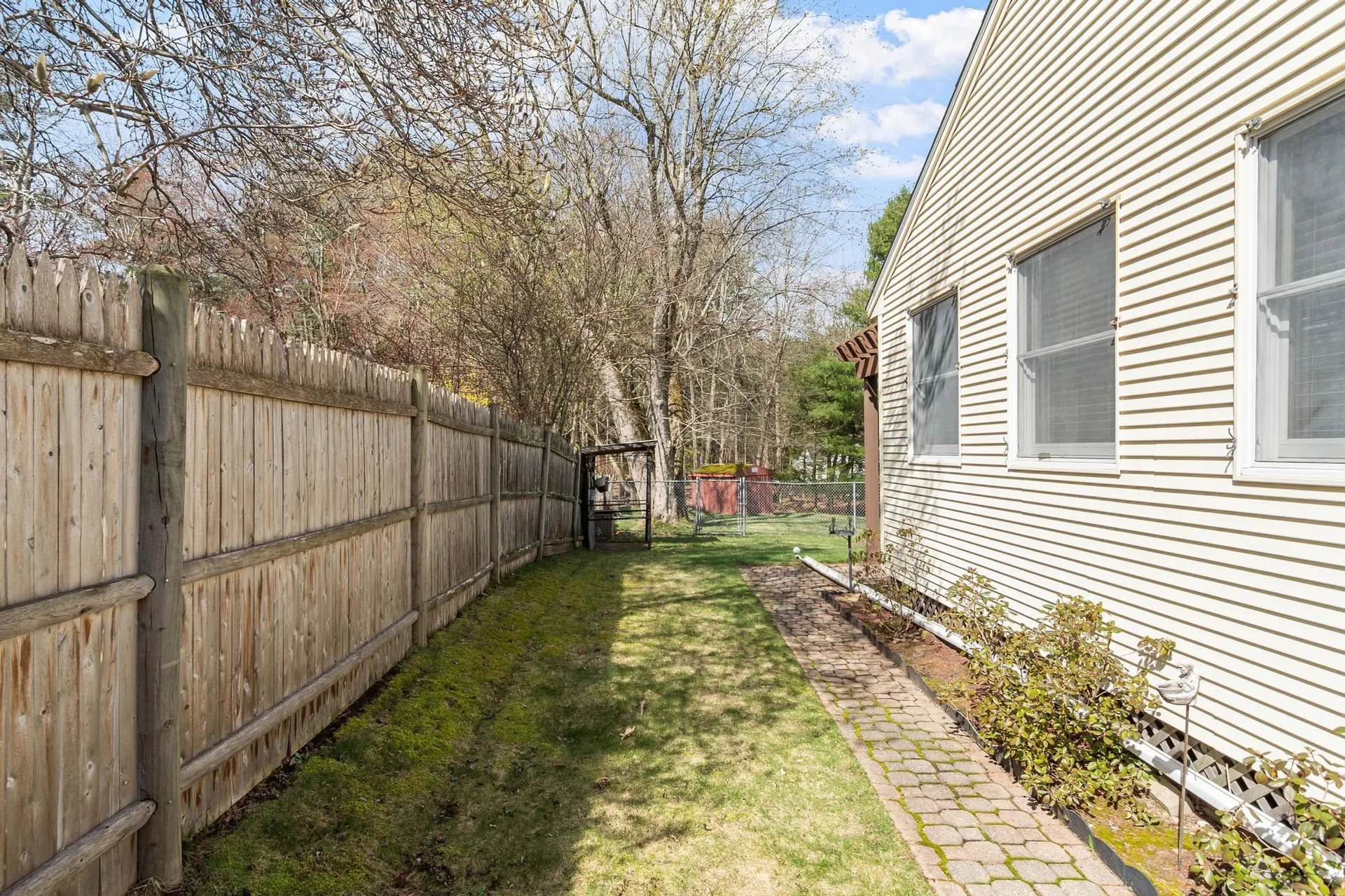 156 Belknap Road Hudson NH 03051