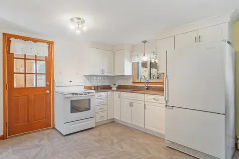 156 Belknap Road Hudson NH 03051