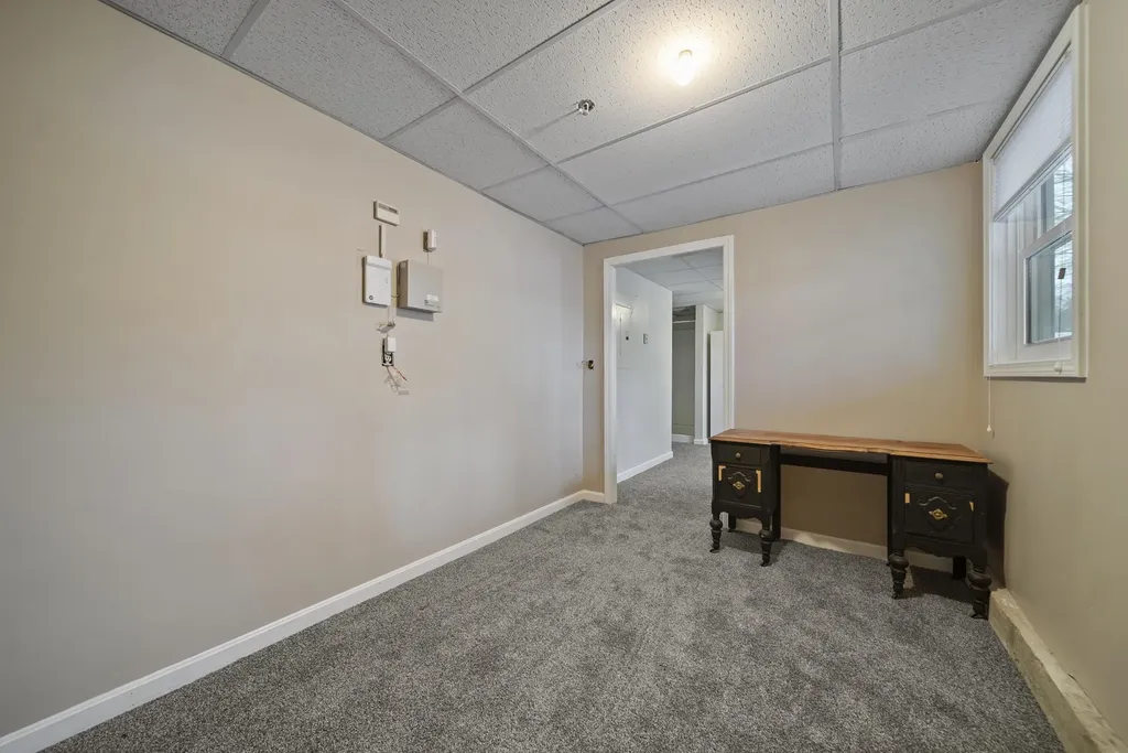 624 Hackett Hill Road Manchester NH 03102