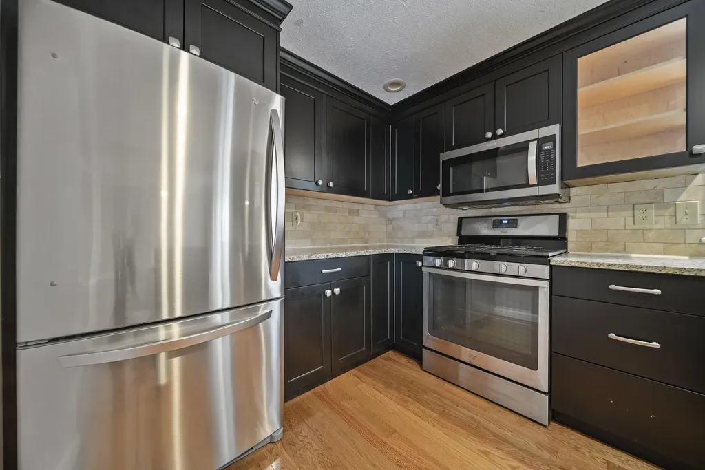 624 Hackett Hill Road Manchester NH 03102