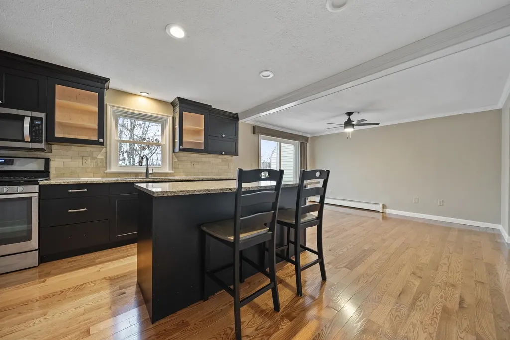624 Hackett Hill Road Manchester NH 03102